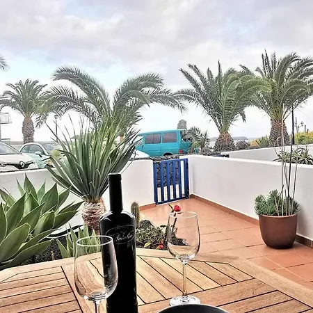 Papagayo Views *